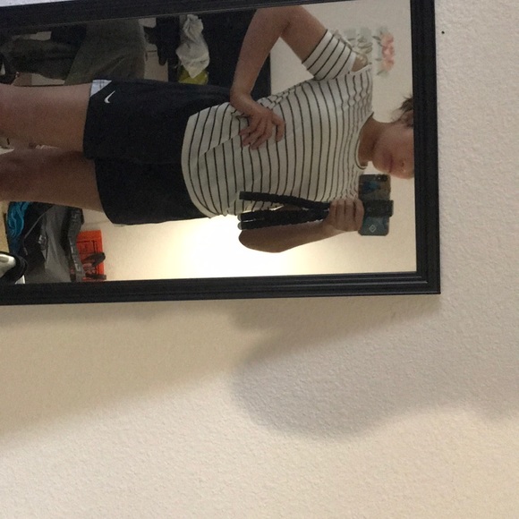 Cute juniors striped top! - Picture 2 of 3